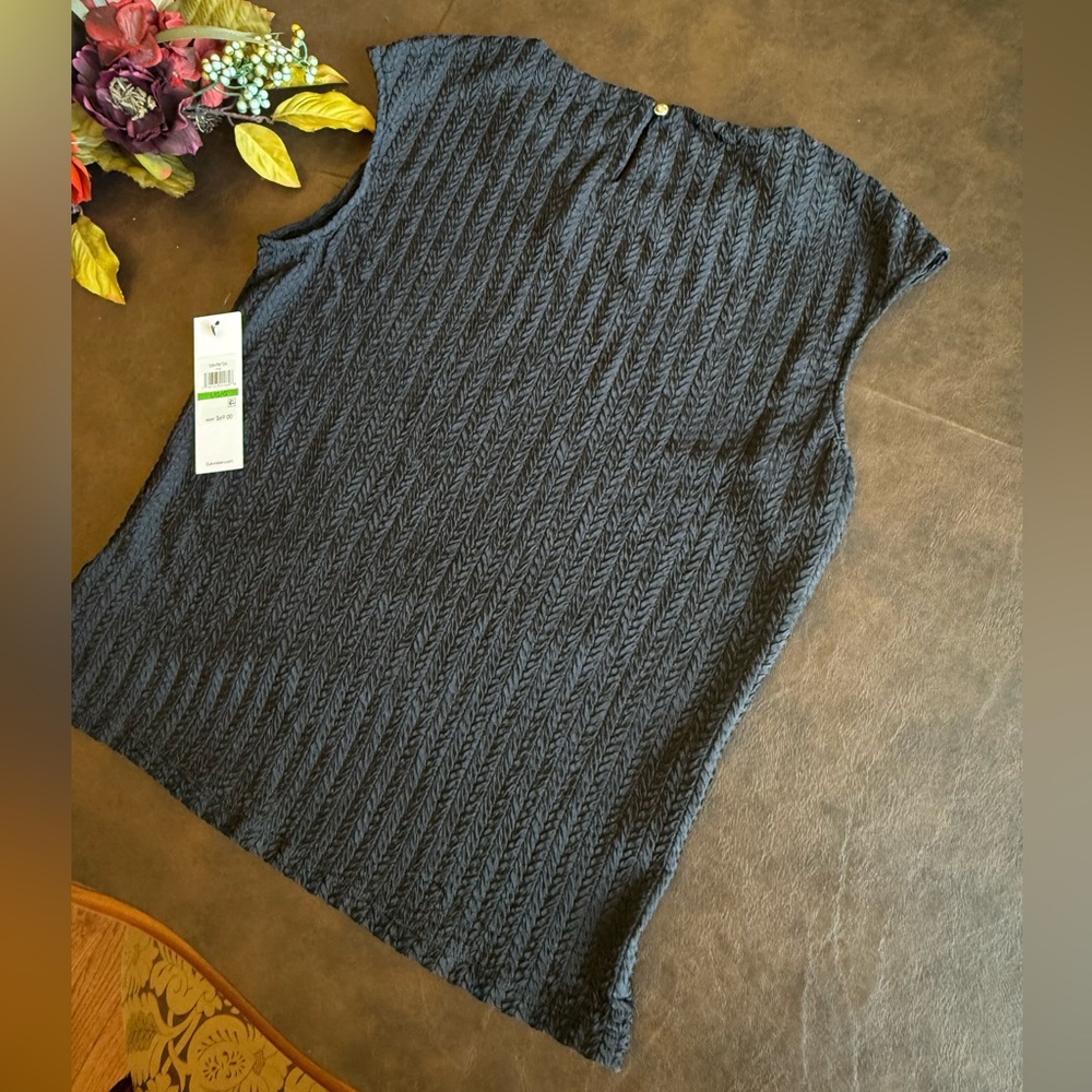 NWT Calvin Klein Textured Knit Crew Neck Cap Sleeve Top in Navy, Size: Large - Picture 8 of 12